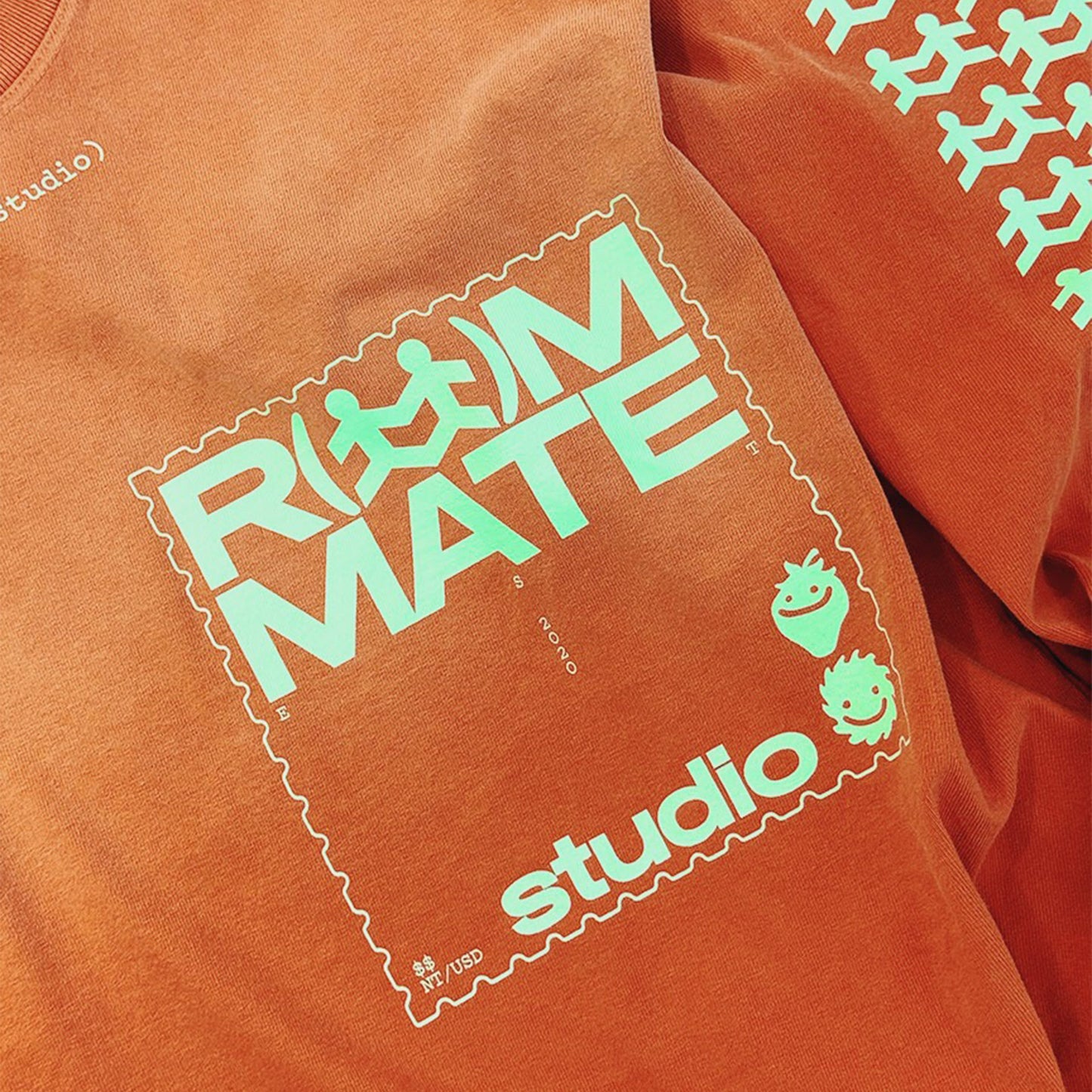 Roommates Logo Long Sleeves Tee