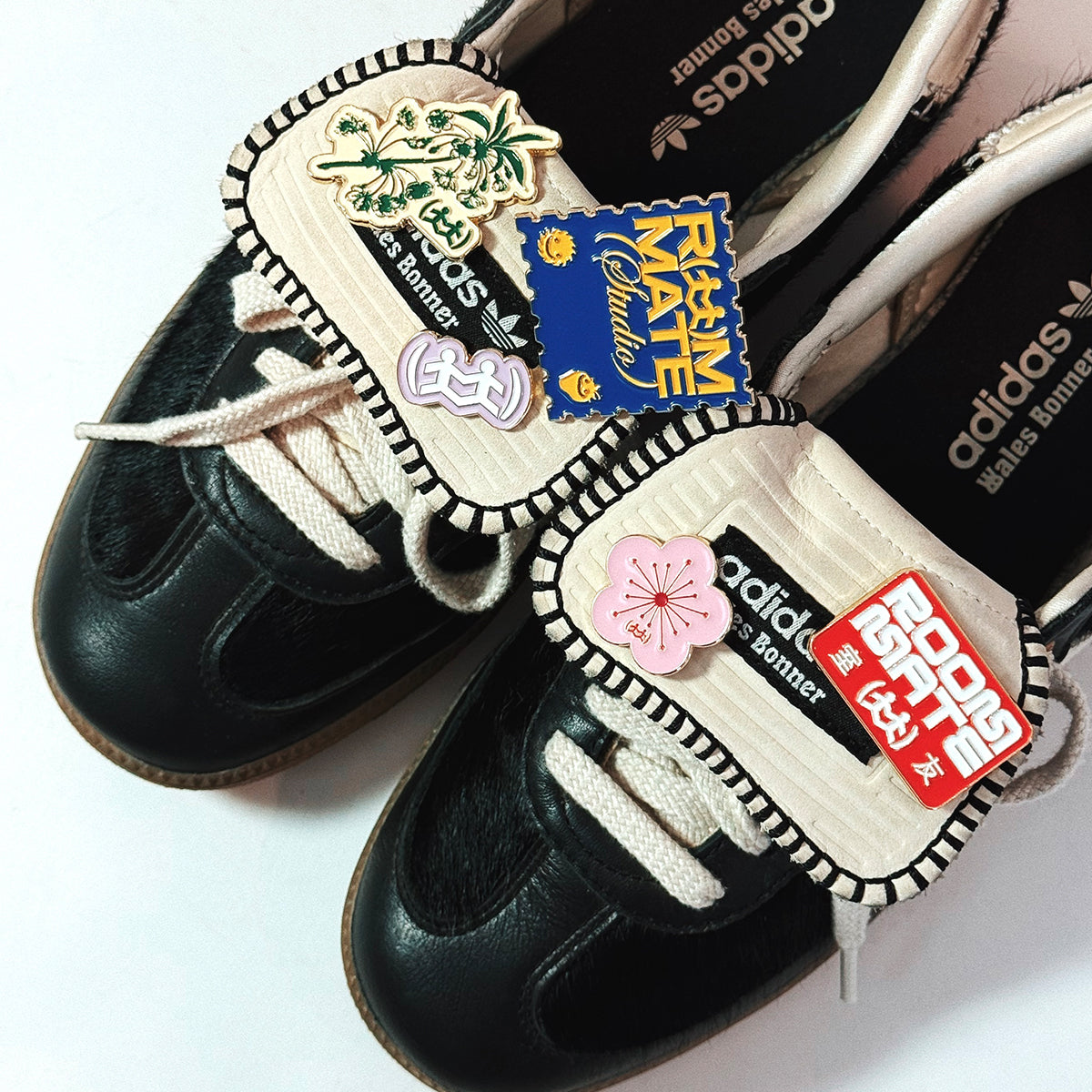 Roommate(s) Essential Pins (5)